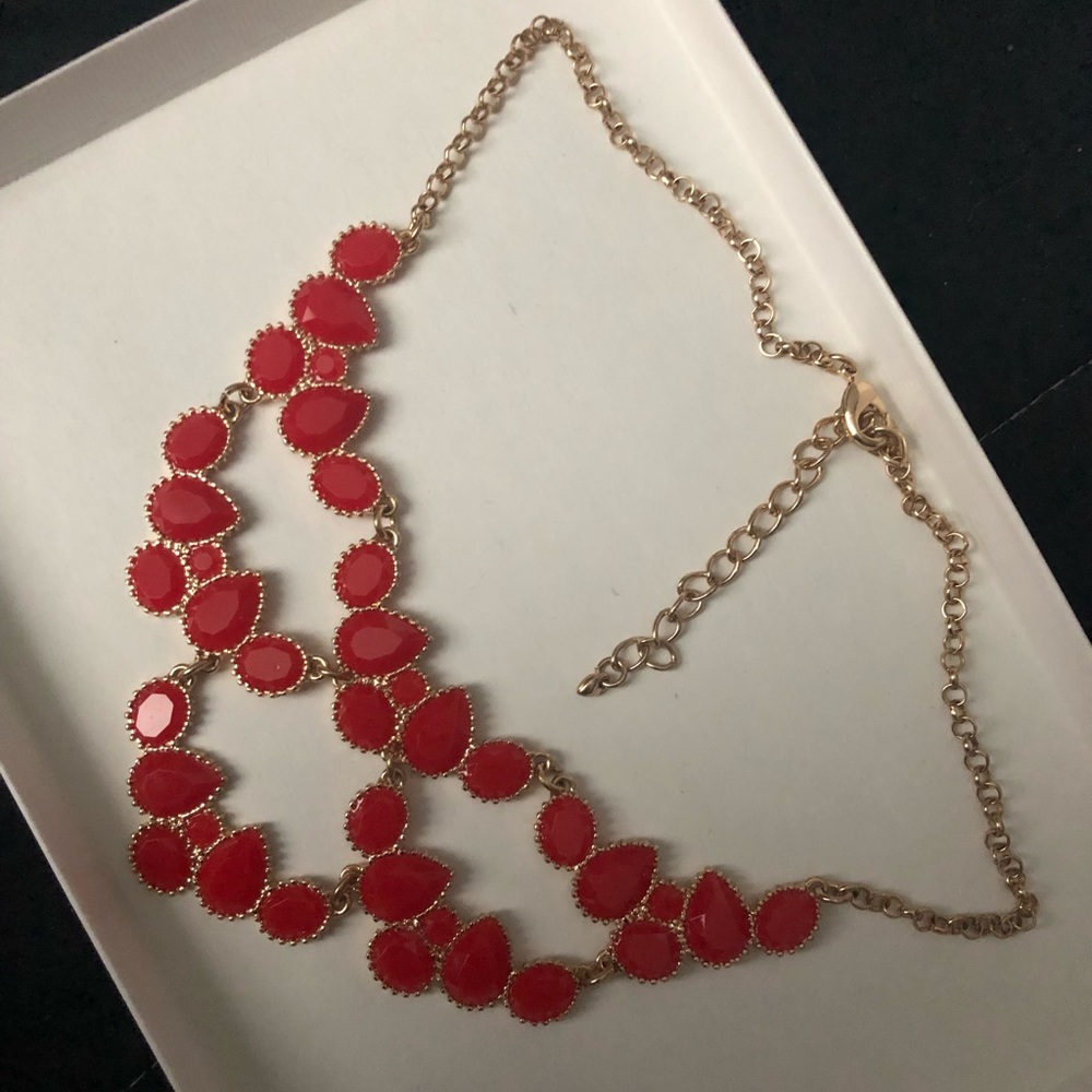 RED STATEMENT NECKLACE